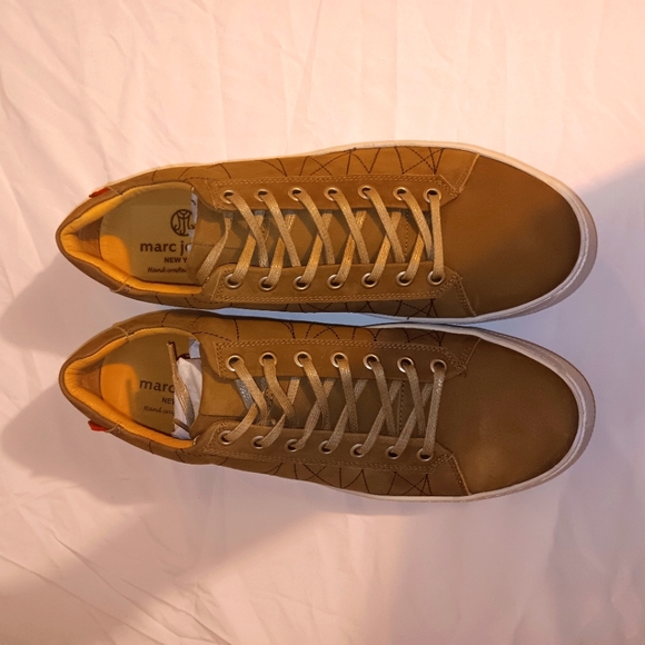 Marc Joseph brown swayed New open box - Picture 2 of 2